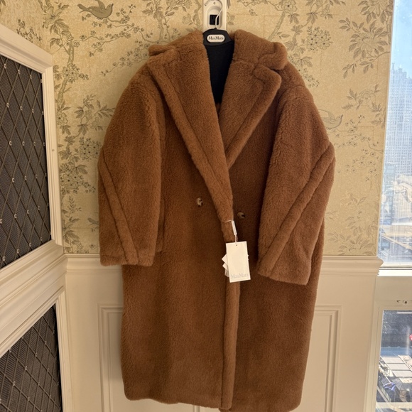 Max Mara Teddy Icon Coat - Picture 6 of 9